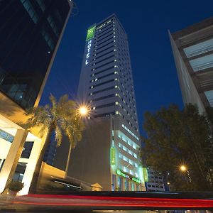 Ibis Styles Manama Diplomatic Area